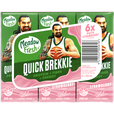 Meadow Fresh Quick Brekkie Strawberry Flavour UHT Milk 6 X 250ml